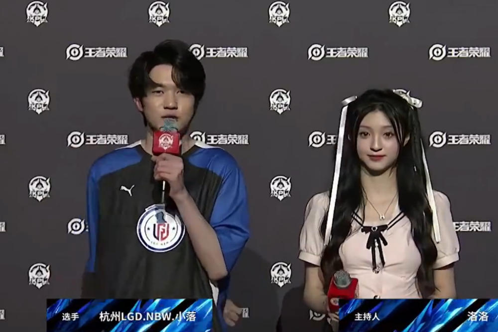 夏季联赛中 夏季联赛中